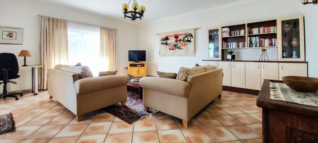 Felsenblick Self-Catering Hotel Windhoek Luaran gambar